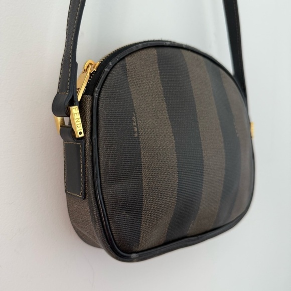 Vintage Fendi tobacco brown Pequin stripe crossbody camera bag - Picture 3 of 15